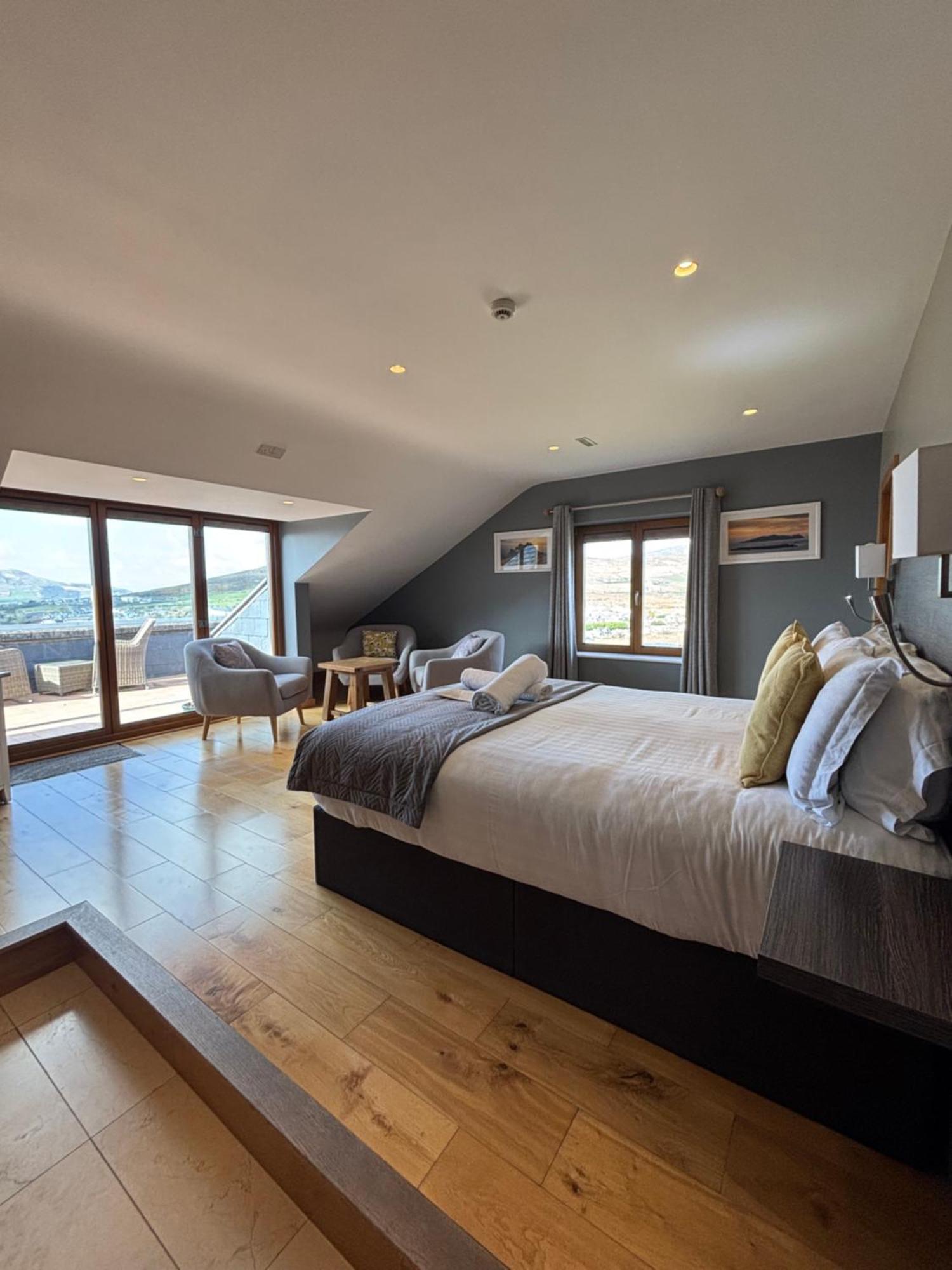 Hotel Fab View (Adults Only) Dingle Esterno foto